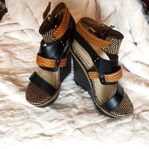 Mossimo wedge sandels